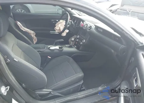 2016 Ford Mustang V6 z USA, uszkodzony, nr VIN 1FA6P8AM9G5292997